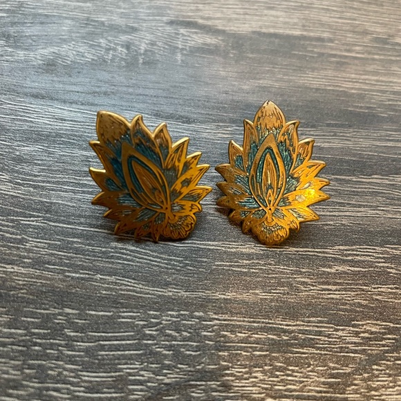Vintage MMA 1985 Metropolitan Museum of Art, Gold Flower Blue Earrings - Picture 1 of 2